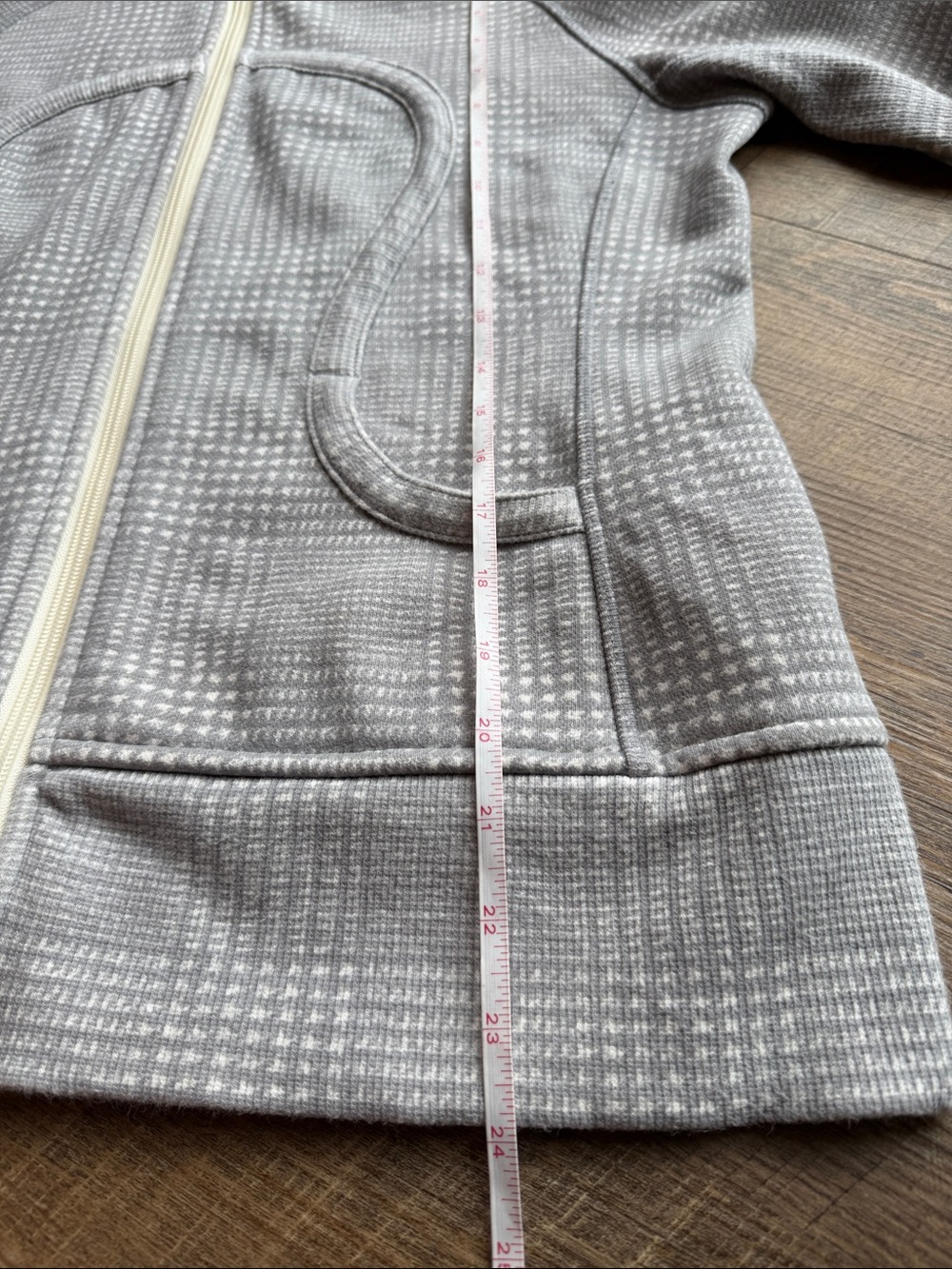 Lululemon Gray Patterned Scuba Hoodie - Picture 4 of 8
